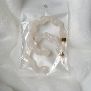 💐3/$9! Acrylic white hoops